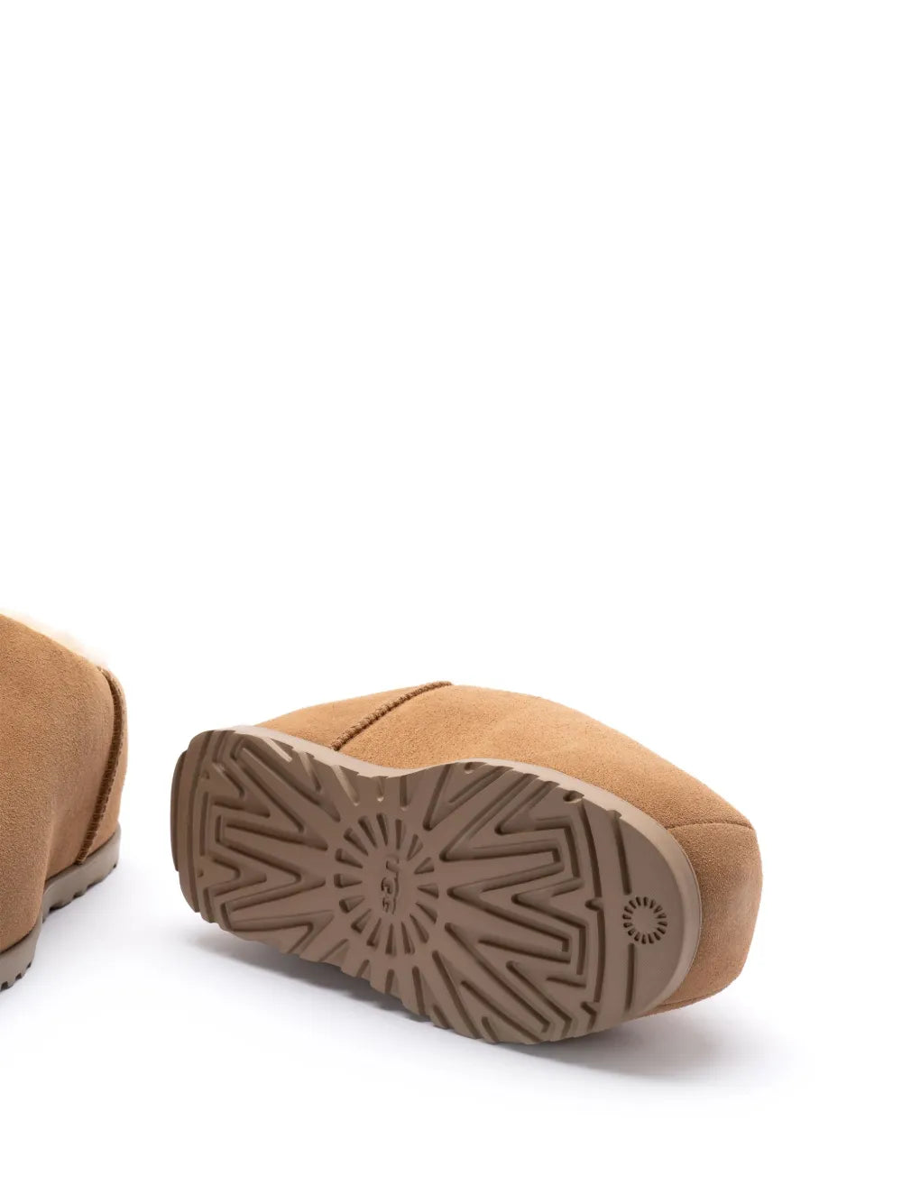 UGG Pumped Slides ‘Chestnut’