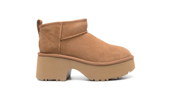 Classic Ultra Mini New Heights boots